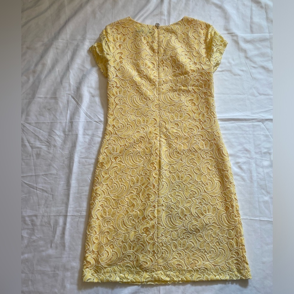 Tommy Hilfiger Lace Short Sleeves Dress - Yellow- Size 2 - Like New - Picture 9 of 12